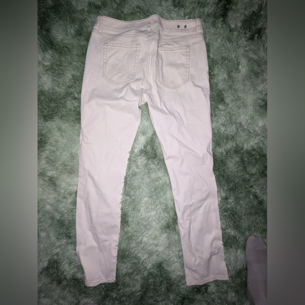 CAbi Women's Cream Skinny Jeans